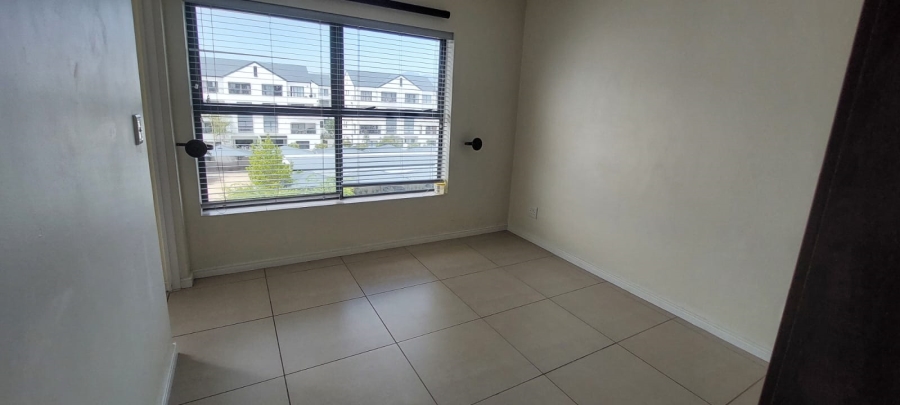 To Let 1 Bedroom Property for Rent in De Velde Western Cape